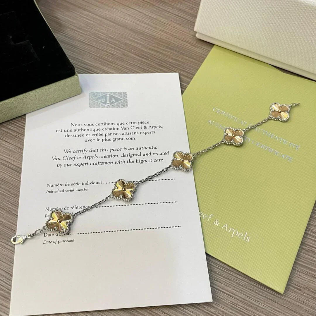 [Jesse jewelry]CLOVER 5 MOTIFS CHRISTMAS LIMITED EDITION BRACELET