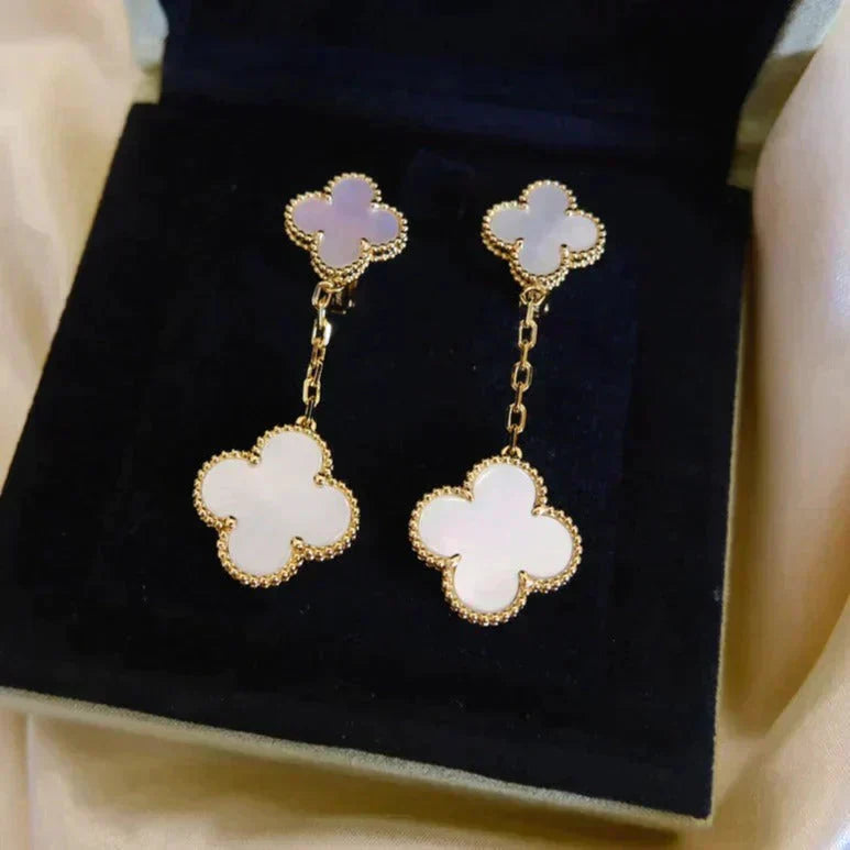 [Jesse jewelry]CLOVER 2 MOTIF WHITE MOP EARRINGS