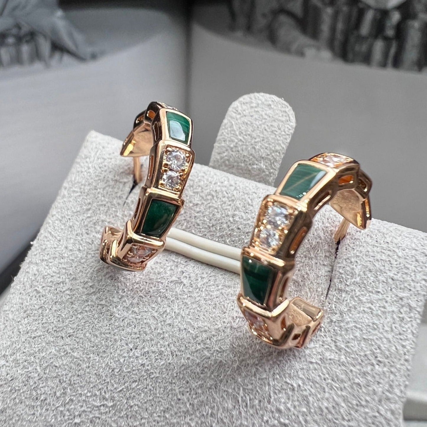 [Jesse jewelry]SERPENTI MALACHITE PINK GOLD EARRINGS