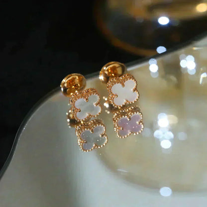 [Jesse jewelry]CLOVER MINI 9.5MM WHITE MOP EARRINGS