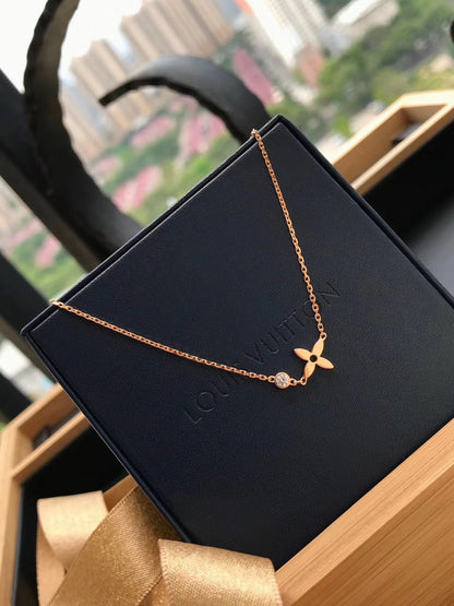 [Jesse jewelry]BLOSSOM PENDANT PINK GOLD AND DIAMOND